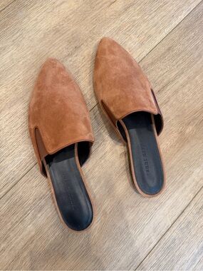 Jenni Kayne Suede Pointed Toe Mule Flats in Cognac